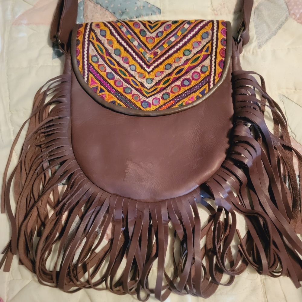 Vtg Leather Fringe Embroidered bag cross body free spirit boho hippie people - Picture 9 of 11
